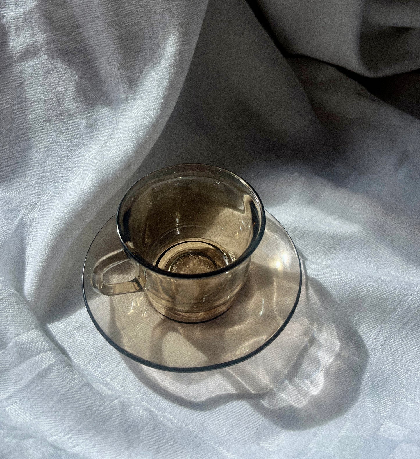 Tasse à café transparente noire