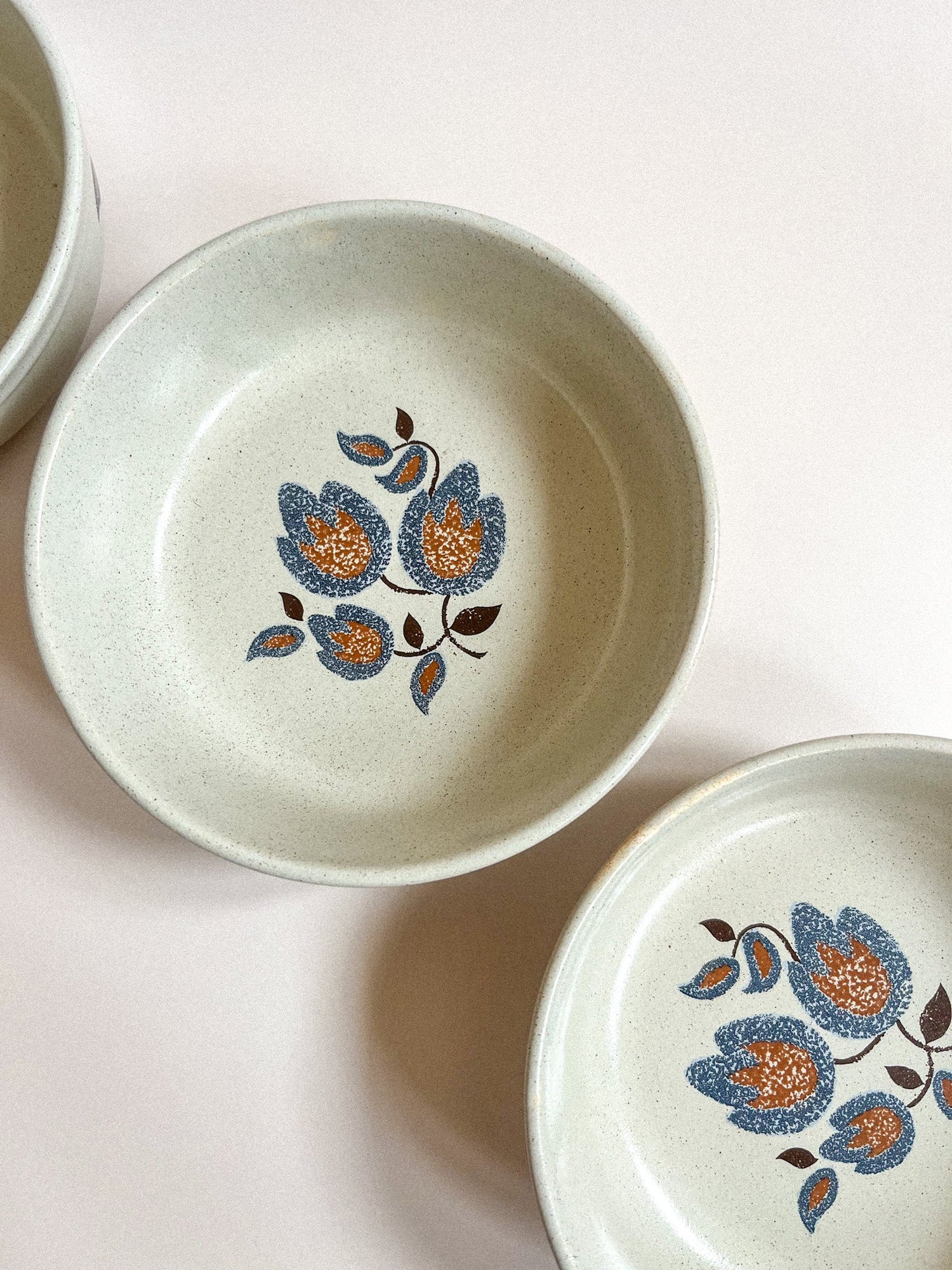 Assiettes, plats