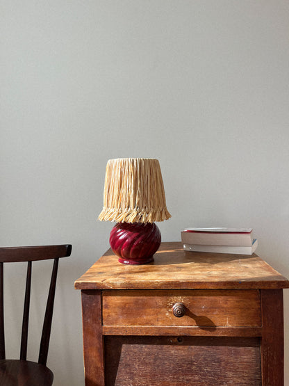 Lampe rouge bordeaux