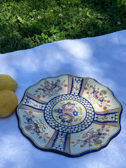 Plat peint à la main
